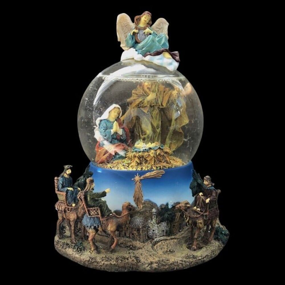 Nativity Scene Musical Snow Globe 7x5